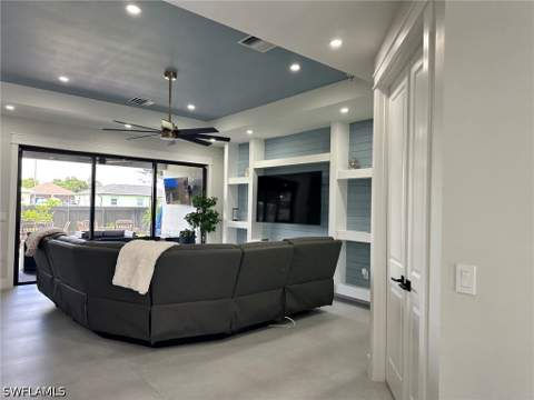 1013 Chaplin Ave, Lehigh Acres FL - photo 11 of 42