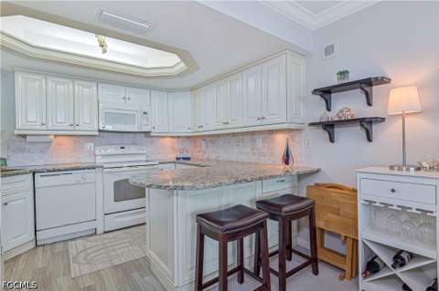 18120 San Carlos Blvd 904, Fort Myers Beach FL - photo 10 of 39