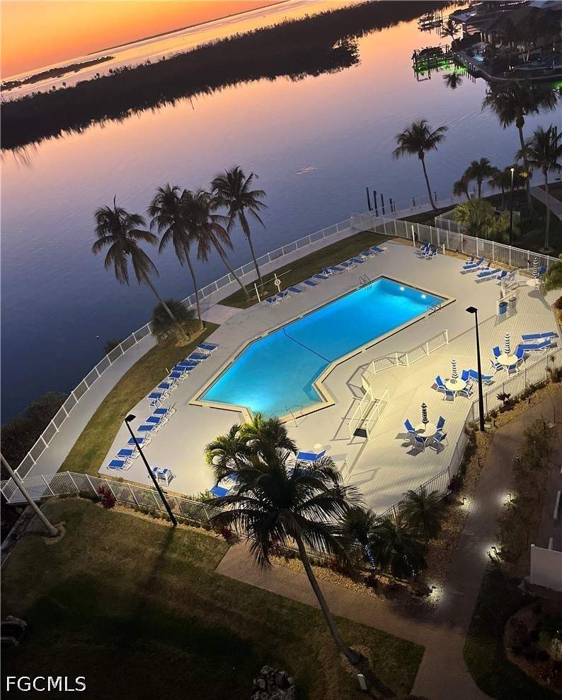 1 bedroom Condominium at 18120 San Carlos Blvd 904, Boardwalk Caper, Fort Myers Beach — photo 4