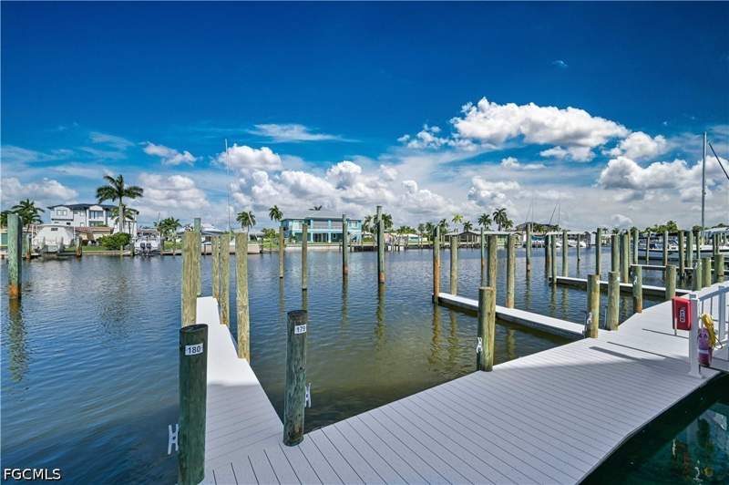 1 bedroom Condominium at 18120 San Carlos Blvd 904, Boardwalk Caper, Fort Myers Beach — photo 5
