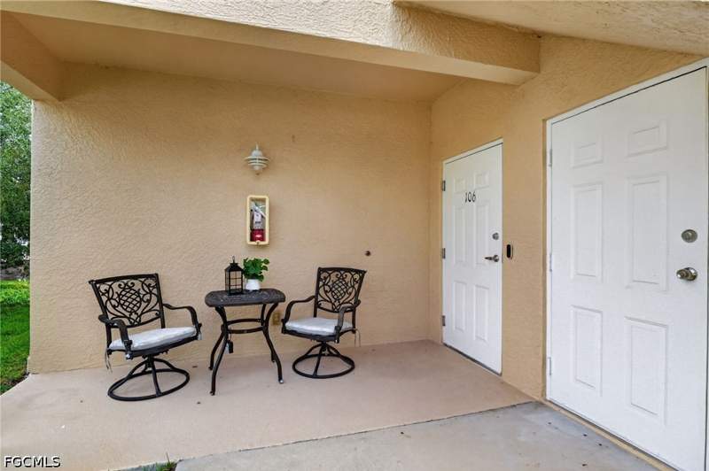 2 bedroom Condominium at 5111 Atlantic Ct 106, South Pass, Cape Coral — photo 4