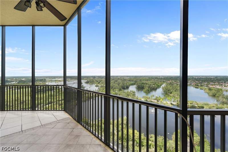 3 bedroom Condominium at 14380 Riva Del Lago Dr 2003, Riva Del Lago, Fort Myers — photo 4