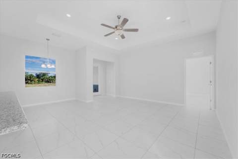 510 Kingsbury Ln, Lehigh Acres FL - photo 11 of 26