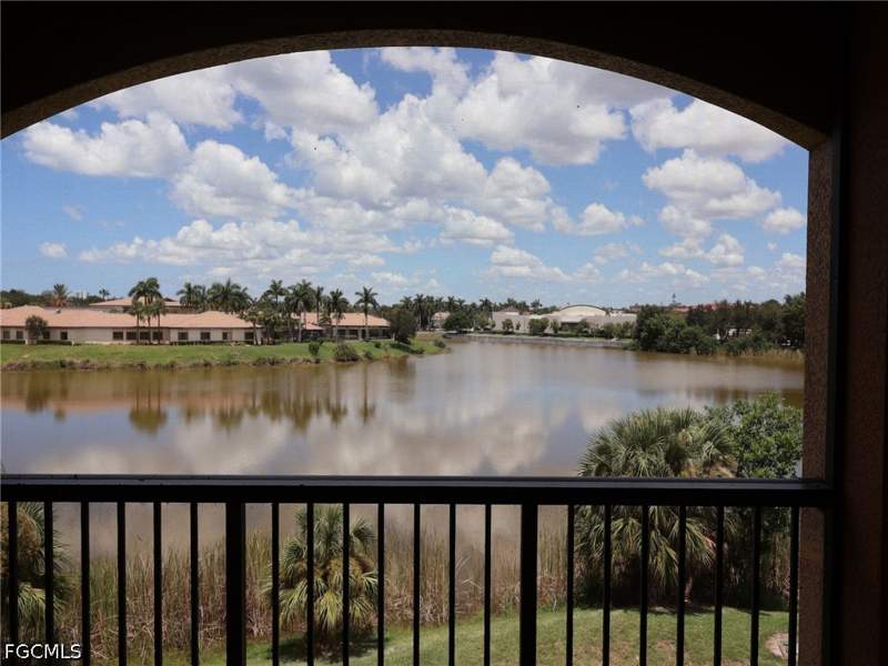 1 bedroom Condominium at 8754 River Homes Ln 8306, Sanctuary, Bonita Springs — photo 4