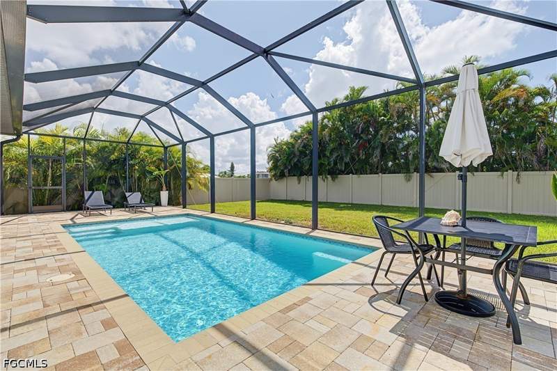 3 bedroom SingleFamilyResidence at 1212 SW 38th St, Cape Coral, Cape Coral — photo 3