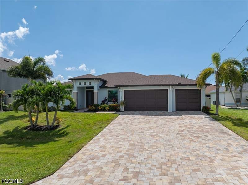 3 bedroom SingleFamilyResidence at 1212 SW 38th St, Cape Coral, Cape Coral — photo 4