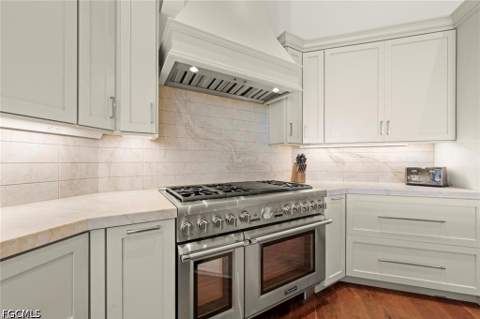 5751 Baltusrol Ct, Sanibel FL - photo 13 of 49