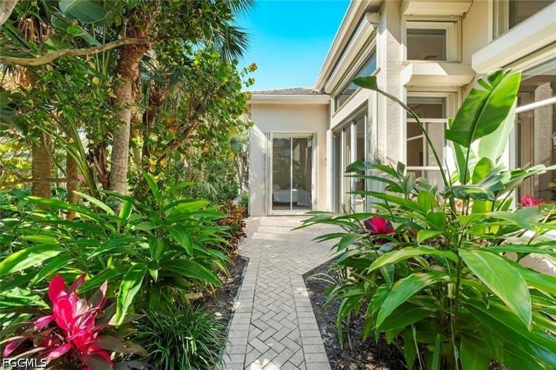 3 bedroom SingleFamilyResidence at 5751 Baltusrol Ct, Sanctuary At Wulfert, Sanibel — photo 3