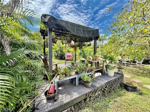 325 Wellington Ave, Lehigh Acres FL - photo 17 of 42