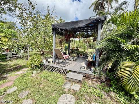 325 Wellington Ave, Lehigh Acres FL - photo 18 of 42