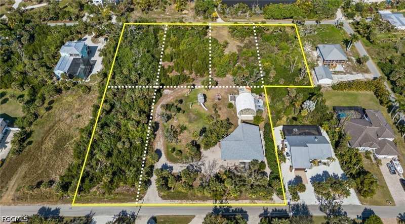 3 bedroom SingleFamilyResidence at 13290 Electron Dr, Fort Myers, Fort Myers — photo 1