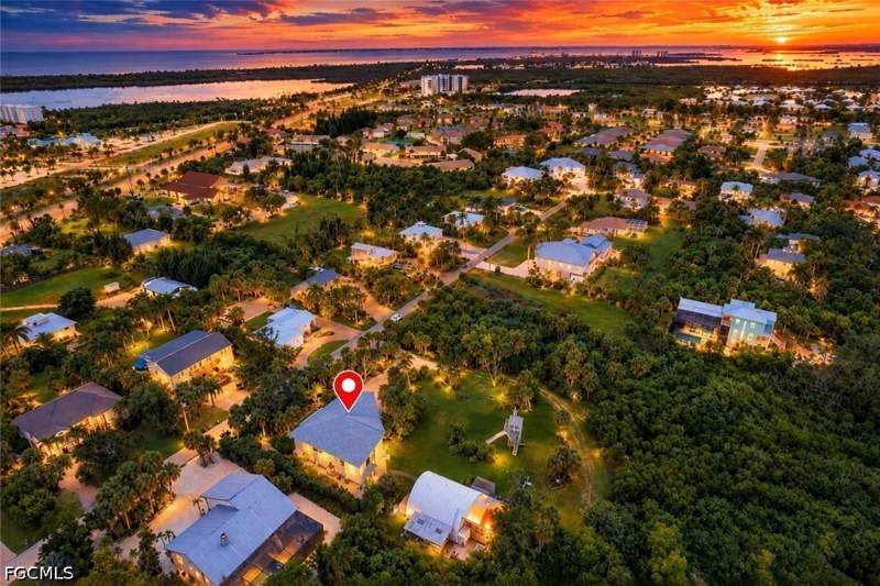 3 bedroom SingleFamilyResidence at 13290 Electron Dr, Fort Myers, Fort Myers — photo 2