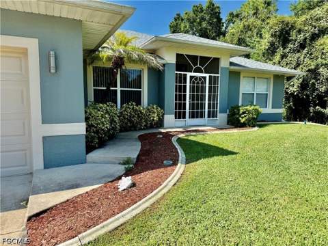 2707 7th St W, Lehigh Acres FL - photo 11 of 47