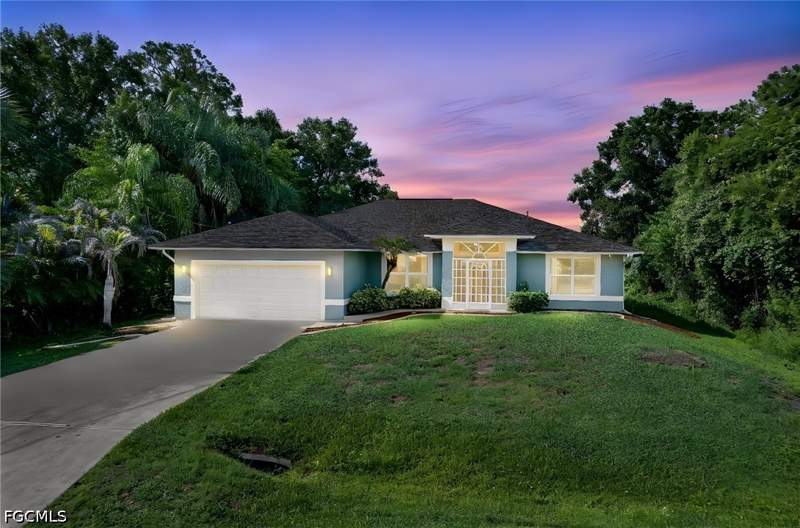 3 bedroom SingleFamilyResidence at 2707 7th St W, Lehigh Acres, Lehigh Acres — photo 2