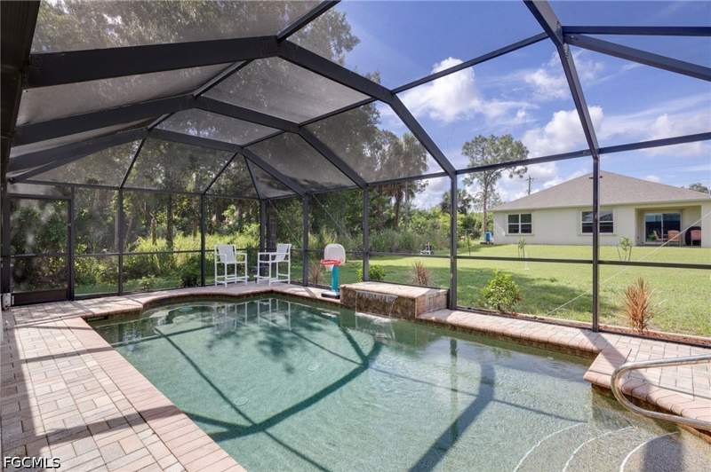 3 bedroom SingleFamilyResidence at 2707 7th St W, Lehigh Acres, Lehigh Acres — photo 3