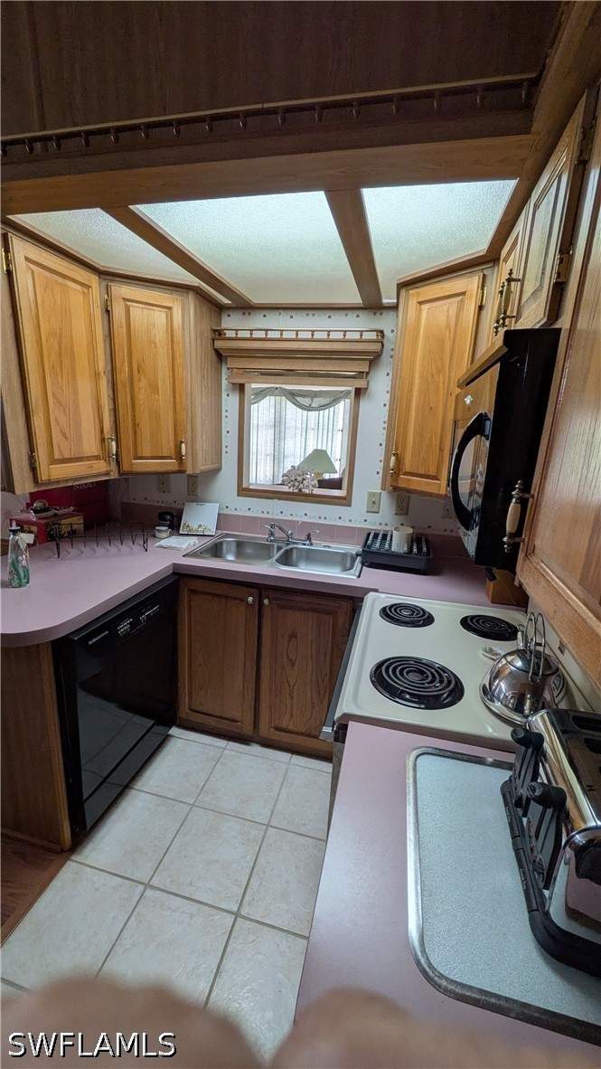 2 bedroom ManufacturedHome at 20157 Lime Tree Ln, Cypress Bend Rv Resort, Estero — photo 3