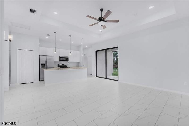 3 bedroom SingleFamilyResidence at 754 Genoa Ave S, Lehigh Acres, Lehigh Acres — photo 2