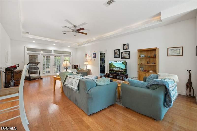 3 bedroom SingleFamilyResidence at 8004 Vega Ct, Port Labelle, Labelle — photo 3