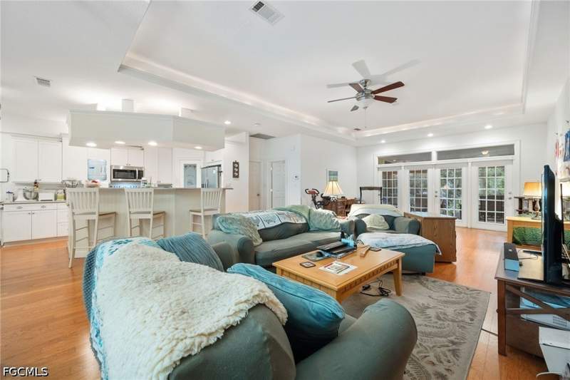 3 bedroom SingleFamilyResidence at 8004 Vega Ct, Port Labelle, Labelle — photo 4