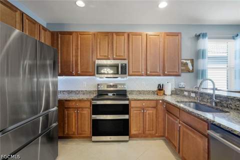 10443 Spruce Pine Ct, Fort Myers FL - photo 14 of 46