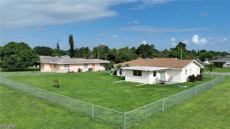 2 bedroom SingleFamilyResidence at 1414 Alwynne Dr, Lehigh Acres, Lehigh Acres — photo 2