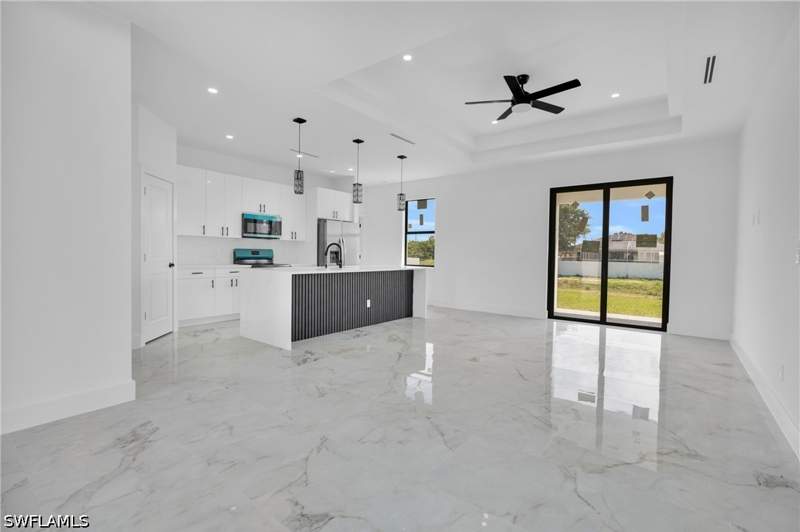 3 bedroom SingleFamilyResidence at 1031 Cedartree Ave, Lehigh Acres, Lehigh Acres — photo 4