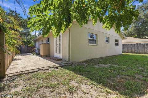 3752 Roosevelt Ave, Fort Myers FL - photo 20 of 21