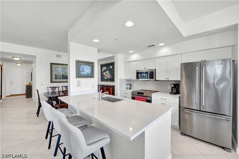 2 bedroom Condominium at 16615 Lake Circle Dr 427, Terrace II, Fort Myers — photo 1