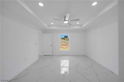 1021 Pilgrim St E, Lehigh Acres FL - photo 15 of 39