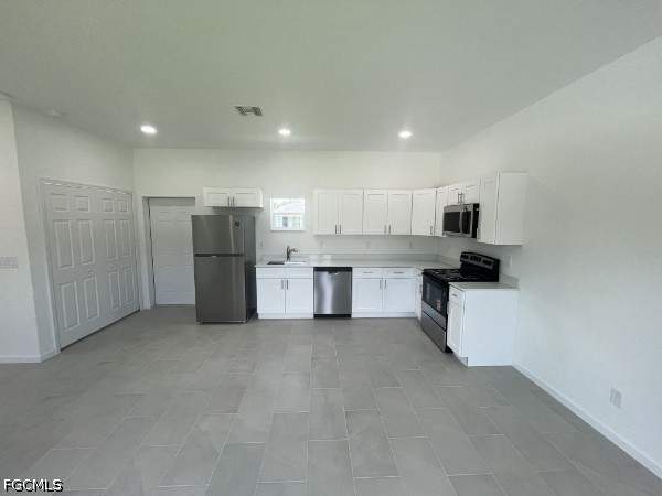 1 bedroom SingleFamilyResidence at 706 Azure Ave, Lehigh Acres, Lehigh Acres — photo 3