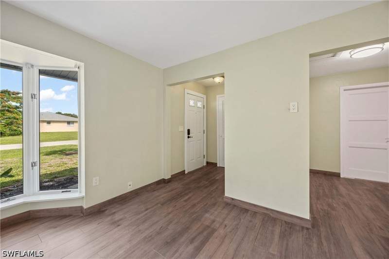 3 bedroom SingleFamilyResidence at 4656 Capri Dr, Naples Twin Lakes, Naples — photo 2