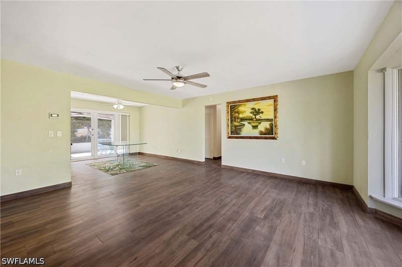 3 bedroom SingleFamilyResidence at 4656 Capri Dr, Naples Twin Lakes, Naples — photo 3