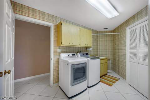 2264 Imperial Golf Co Blvd, Naples FL - photo 19 of 36