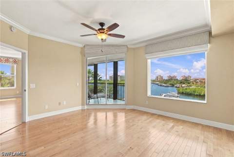 430 Cove Tower Dr 501, Naples FL - photo 13 of 38
