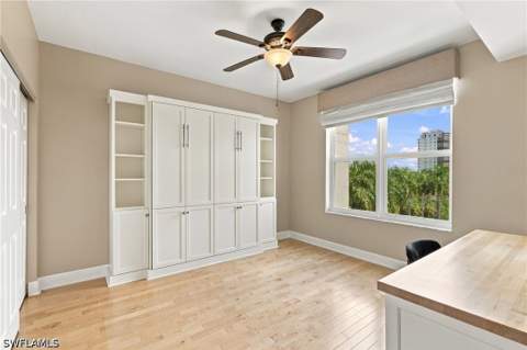 430 Cove Tower Dr 501, Naples FL - photo 18 of 38