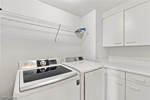 430 Cove Tower Dr 501, Naples FL - photo 23 of 38