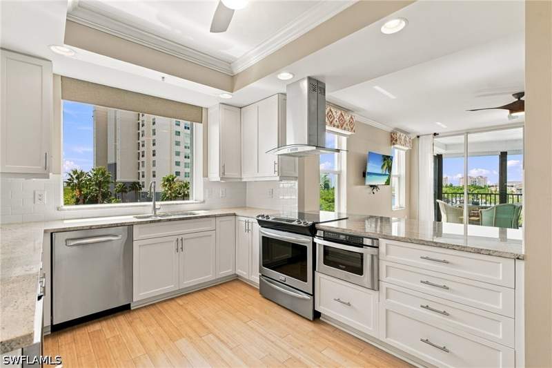 3 bedroom Condominium at 430 Cove Tower Dr 501, Aruba At Cove Towers, Naples — photo 3