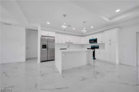 1025 Pilgrim St E, Lehigh Acres FL - photo 13 of 38