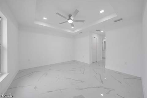 1025 Pilgrim St E, Lehigh Acres FL - photo 14 of 38