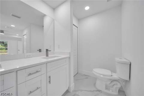 1025 Pilgrim St E, Lehigh Acres FL - photo 17 of 38