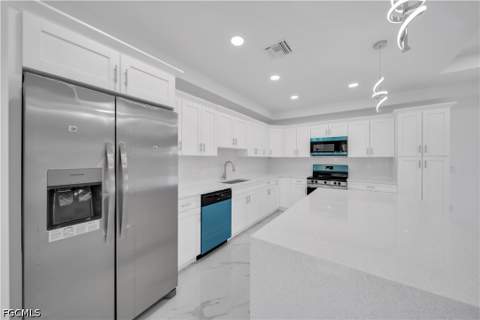 1025 Pilgrim St E, Lehigh Acres FL - photo 8 of 38