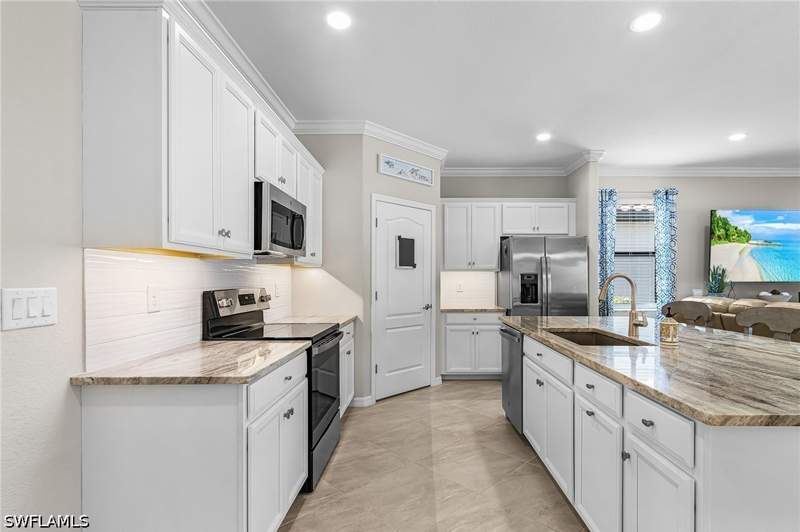 3 bedroom SingleFamilyResidence at 19832 The Place Blvd, The Place At Corkscrew, Estero — photo 5