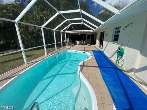 407 Plumosa Ave, Lehigh Acres FL - photo 10 of 18