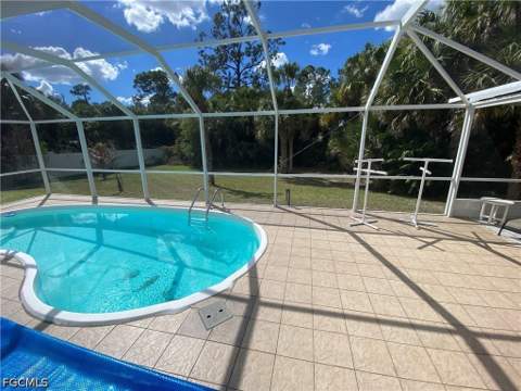 407 Plumosa Ave, Lehigh Acres FL - photo 7 of 18