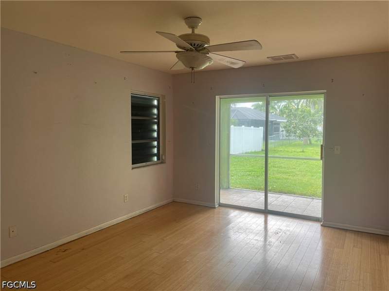 4 bedroom SingleFamilyResidence at 612 SE 31st Ter, Cape Coral, Cape Coral — photo 4