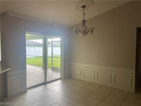 612 SE 31st Ter, Cape Coral FL - photo 7 of 11
