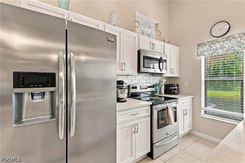 1413 SW 51st Ln 31, Cape Coral FL - photo 7 of 27
