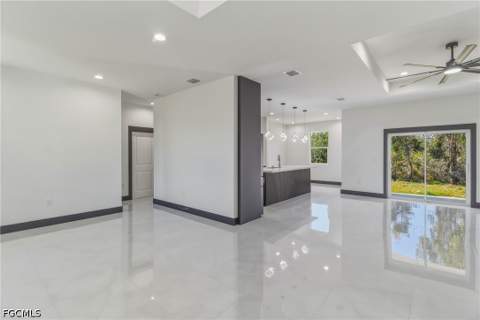 442 Mercedes Ct, Lehigh Acres FL - photo 13 of 59