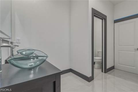 442 Mercedes Ct, Lehigh Acres FL - photo 18 of 59