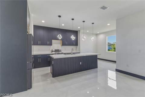 442 Mercedes Ct, Lehigh Acres FL - photo 7 of 59